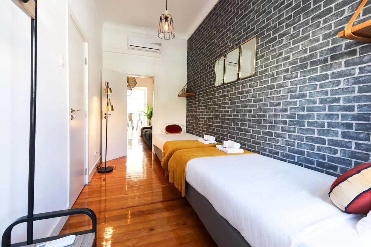 Rato Design With Terrace By Homing Apartment Lisbon Bagian luar foto
