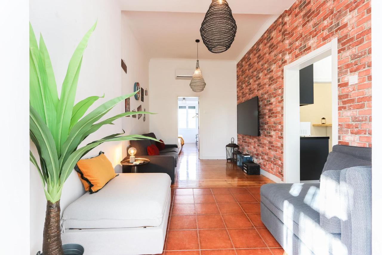 Rato Design With Terrace By Homing Apartment Lisbon Bagian luar foto